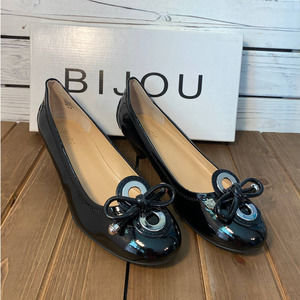 NIB Bijou Black Patent Leather Slip-On Low Heels 8